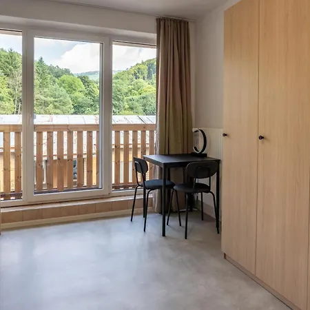Kamp alanı The Retreat Piestany Hubina